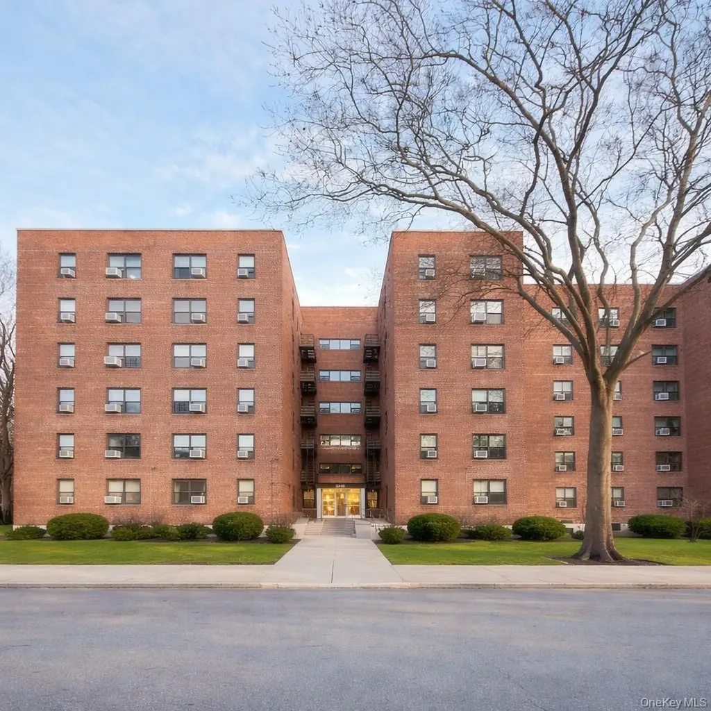 21306 75 Avenue Bayside NY 11364
