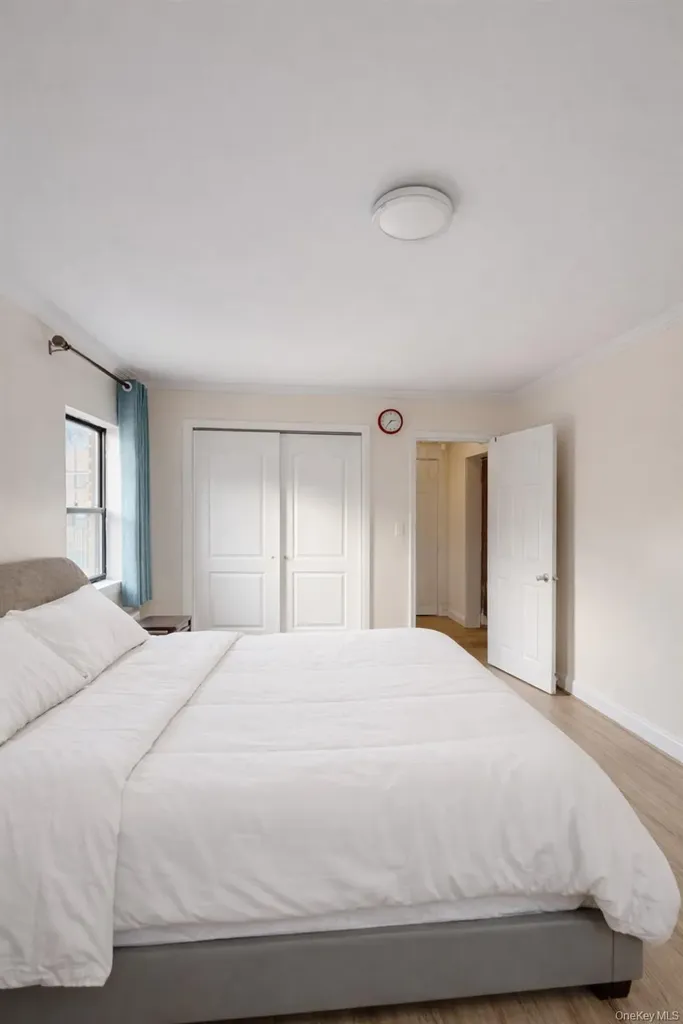 21306 75 Avenue Bayside NY 11364