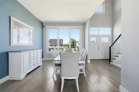 298 W Lido Promenade Lindenhurst NY 11757