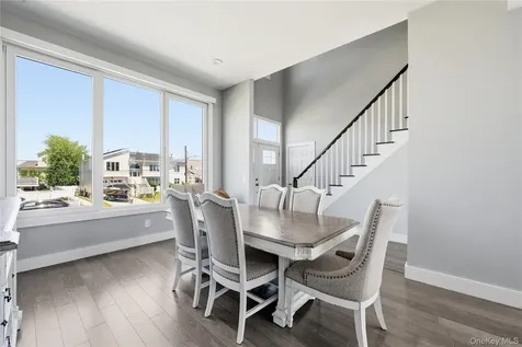 298 W Lido Promenade Lindenhurst NY 11757