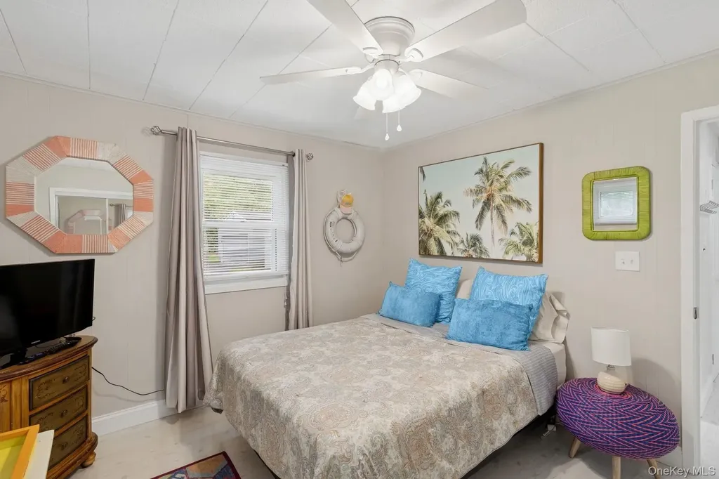 28 The Trail Hampton Bays NY 11946