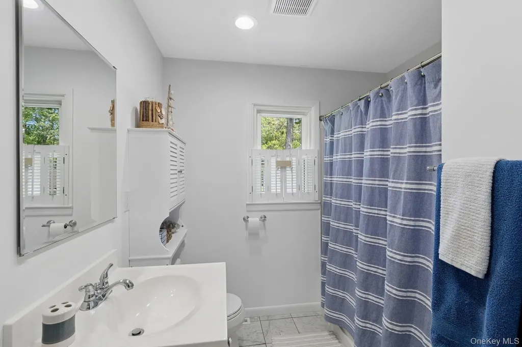 28 The Trail Hampton Bays NY 11946