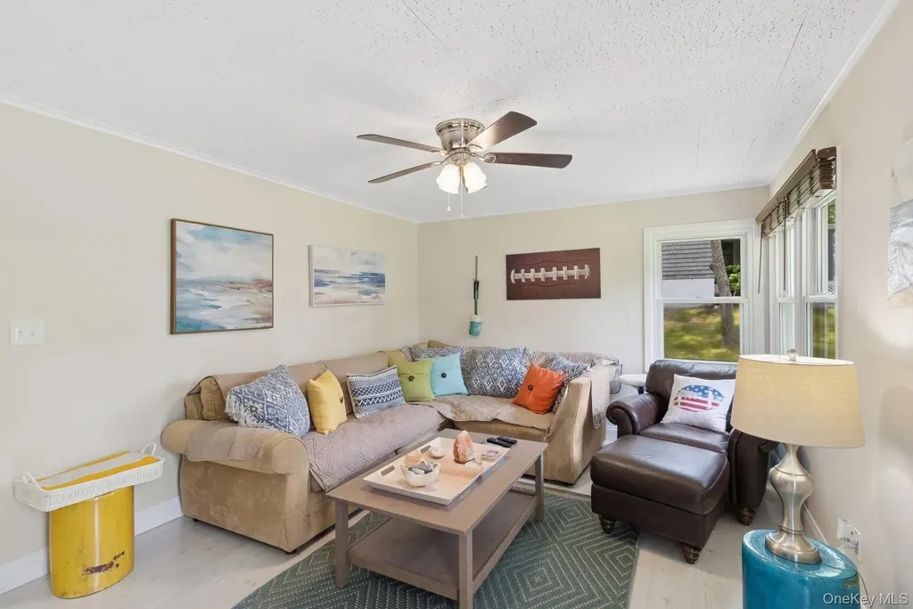 28 The Trail Hampton Bays NY 11946