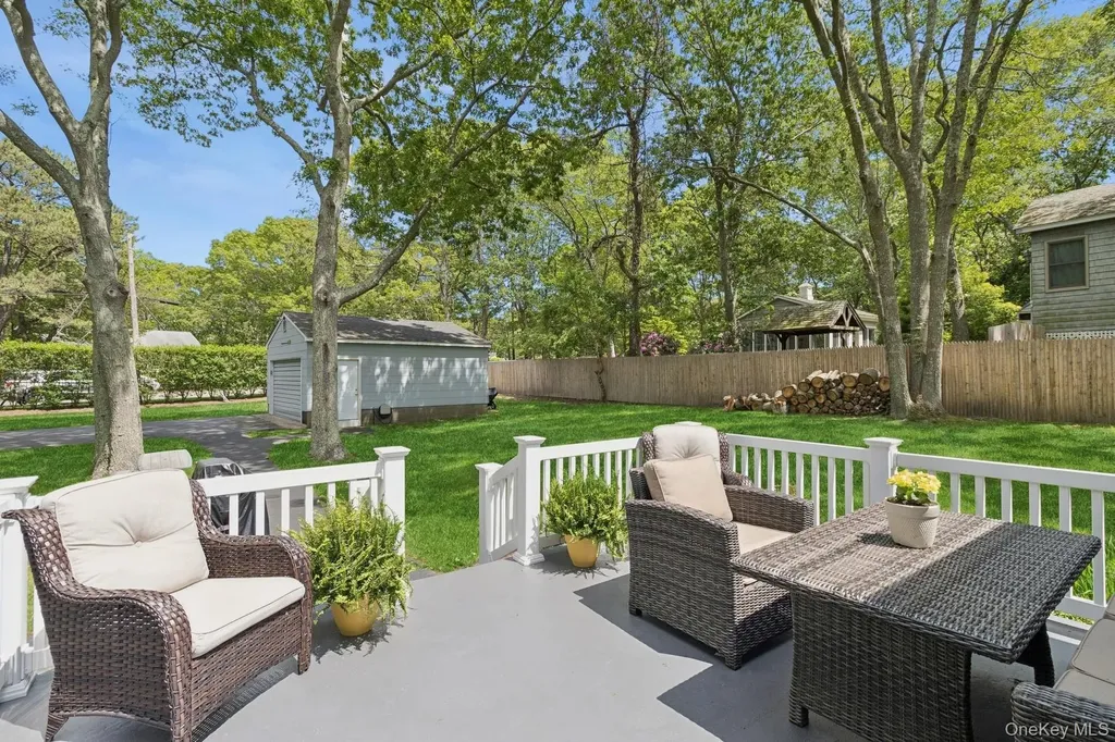 28 The Trail Hampton Bays NY 11946