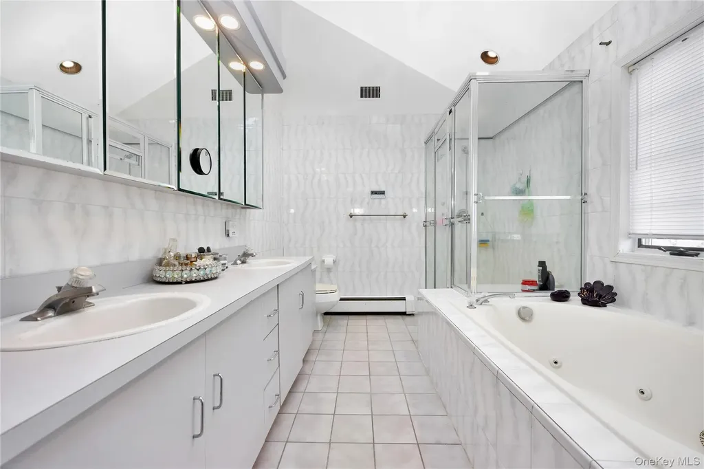 708 Park Lane Cedarhurst NY 11516
