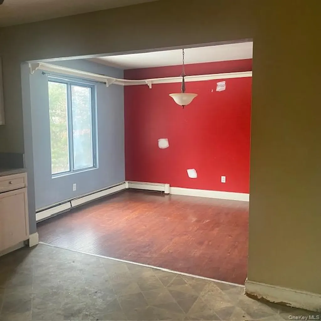 18 Windus Drive Shirley NY 11967