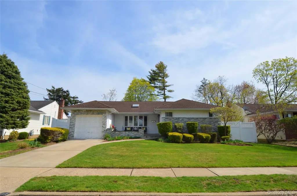 262 Cherry Place East Meadow NY 11554