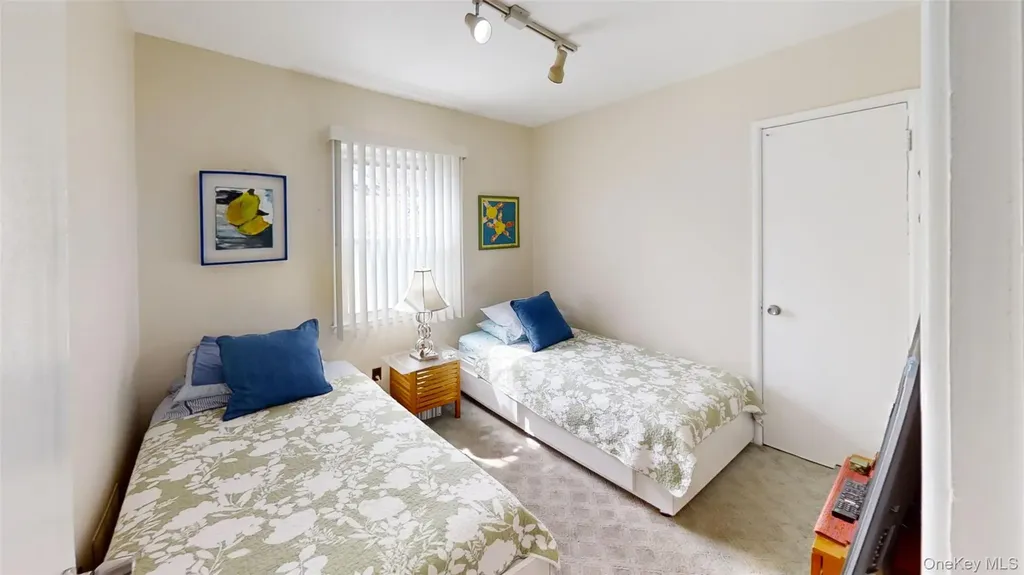 262 Cherry Place East Meadow NY 11554