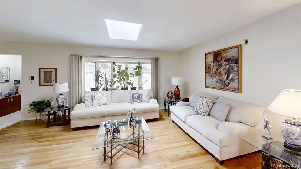 262 Cherry Place East Meadow NY 11554