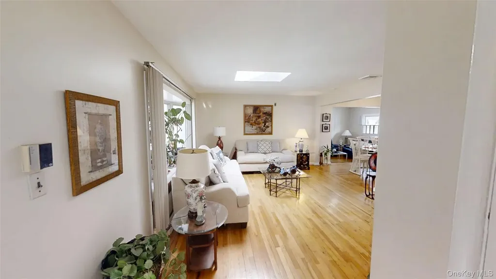 262 Cherry Place East Meadow NY 11554