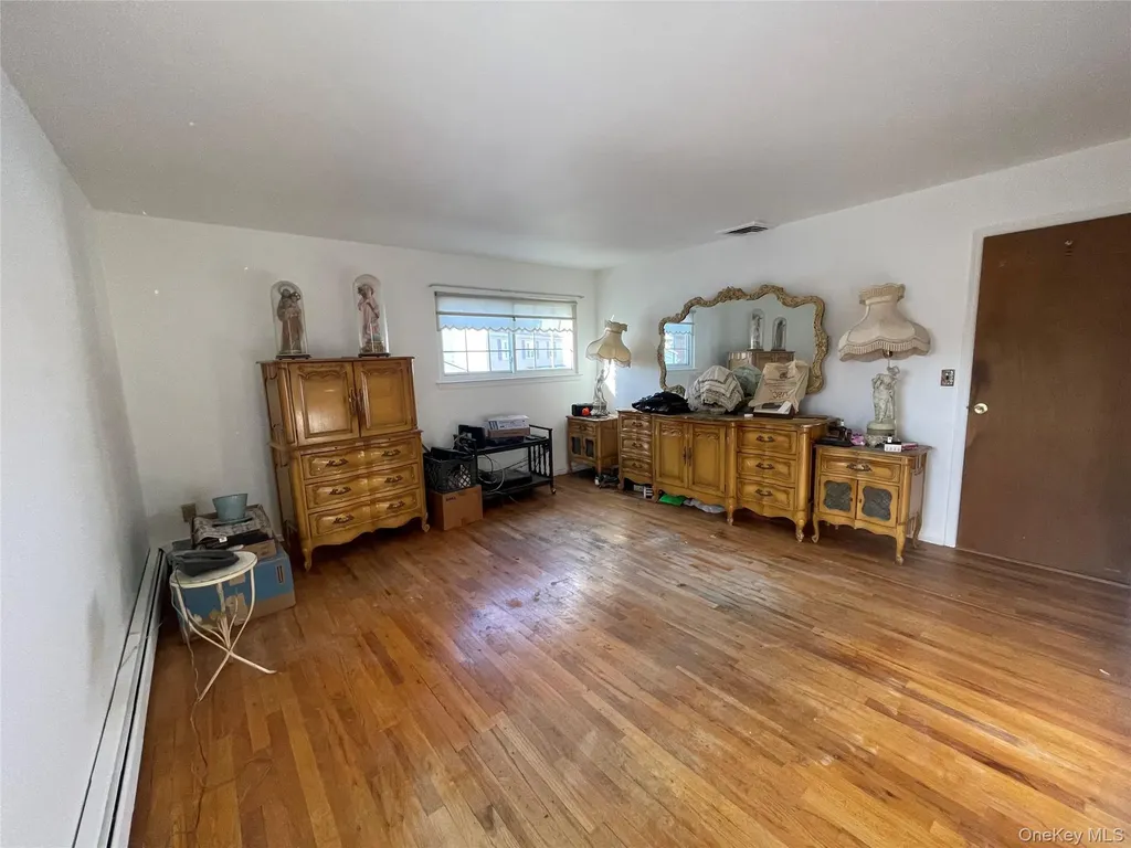 840 Robin Court Baldwin NY 11510