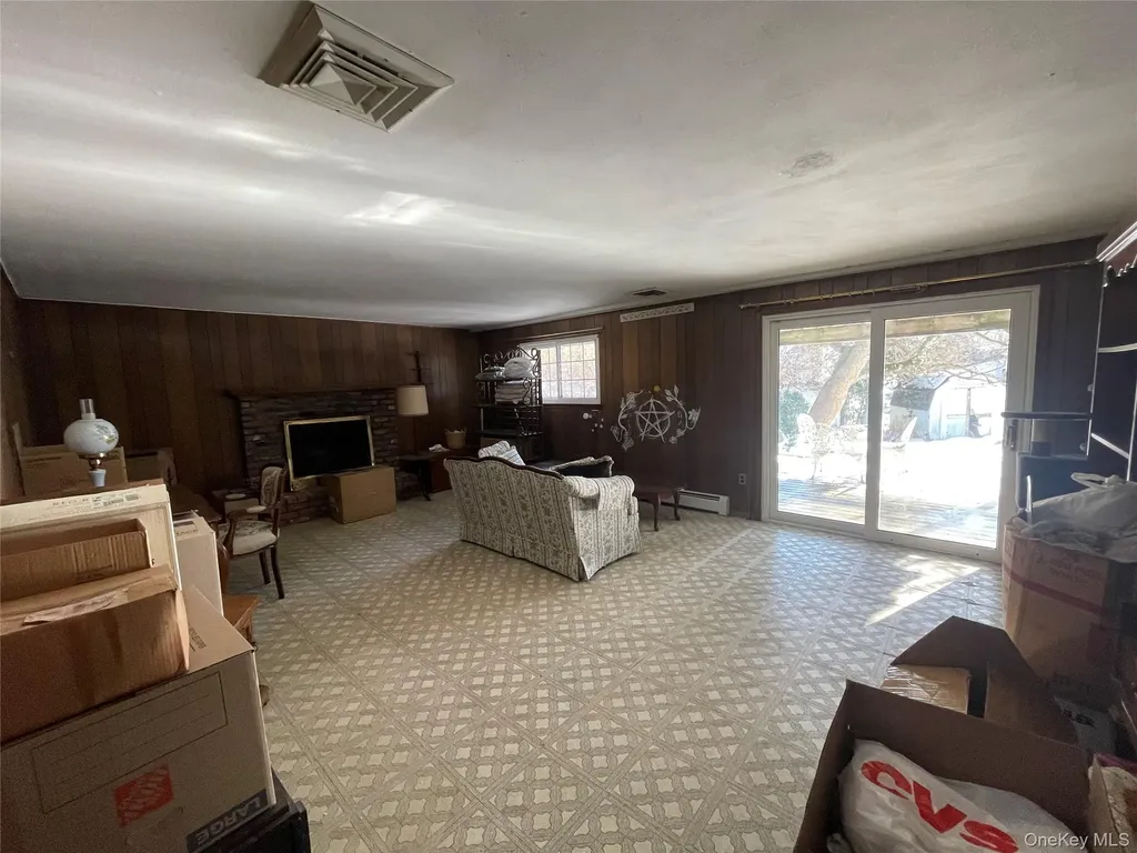 840 Robin Court Baldwin NY 11510