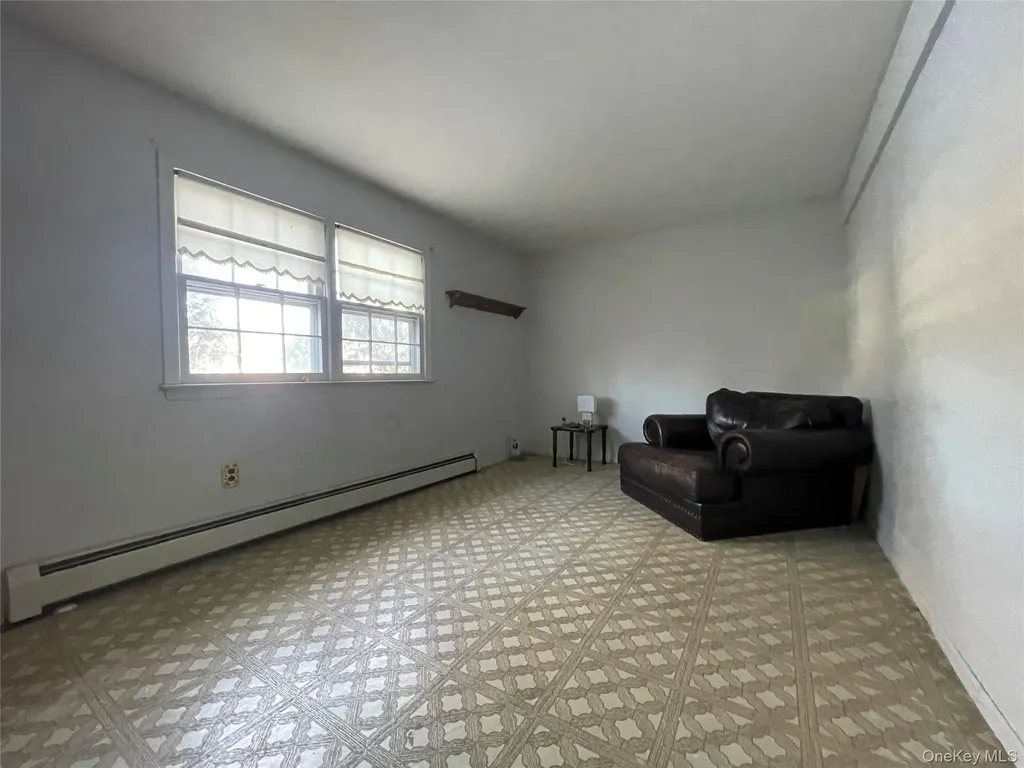 840 Robin Court Baldwin NY 11510