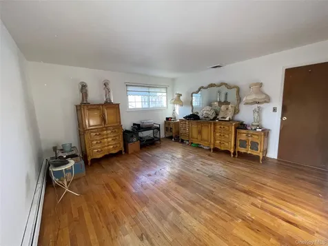 840 Robin Court Baldwin NY 11510