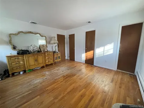 840 Robin Court Baldwin NY 11510