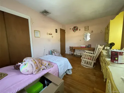 840 Robin Court Baldwin NY 11510