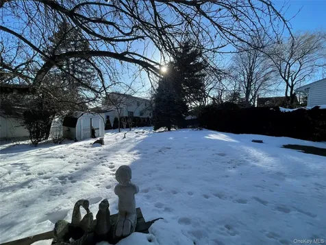 840 Robin Court Baldwin NY 11510