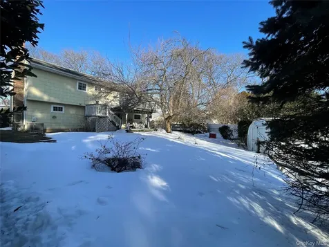 840 Robin Court Baldwin NY 11510