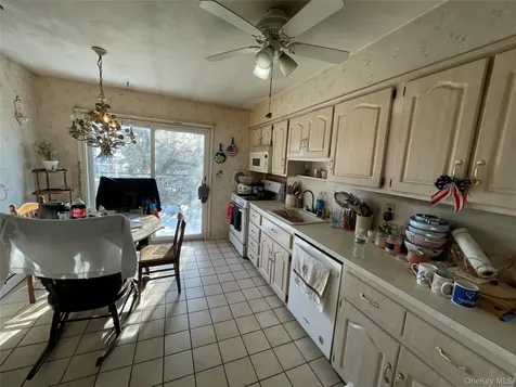 840 Robin Court Baldwin NY 11510