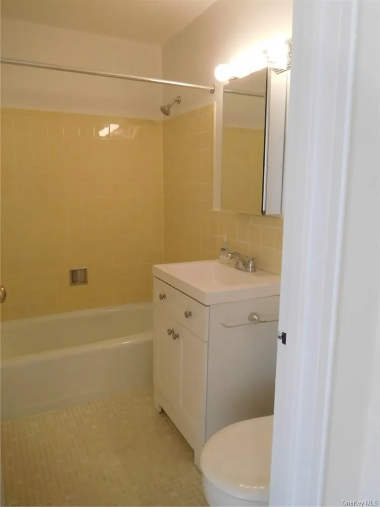 2 Consulate Drive Tuckahoe NY 10707