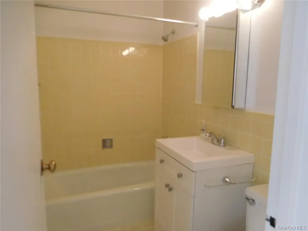 2 Consulate Drive Tuckahoe NY 10707