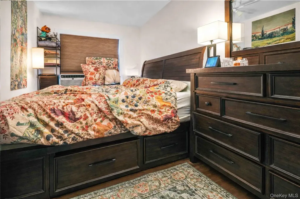 2327 28th Street Astoria NY 11105