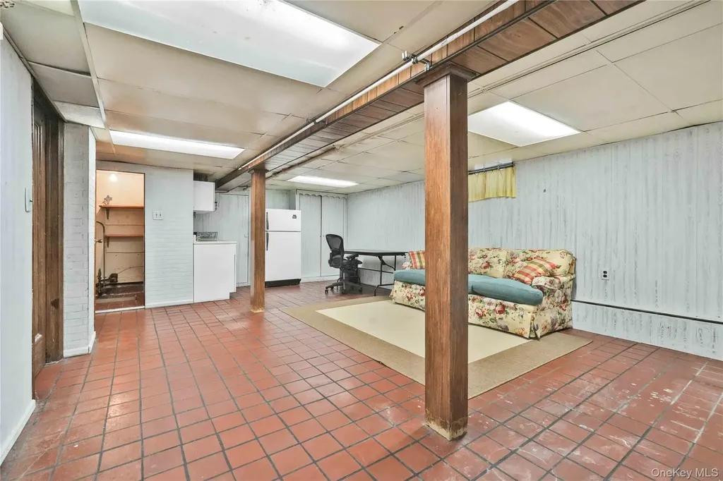 2327 28th Street Astoria NY 11105