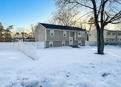 76 Woodland Avenue Central Islip NY 11722