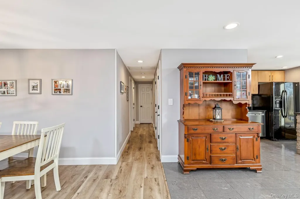 5 Longleaf Lane Medford NY 11763