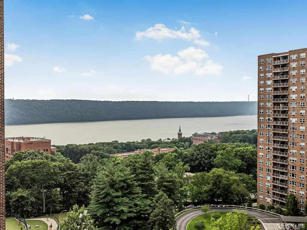 5800 Arlington Avenue Bronx NY 10471