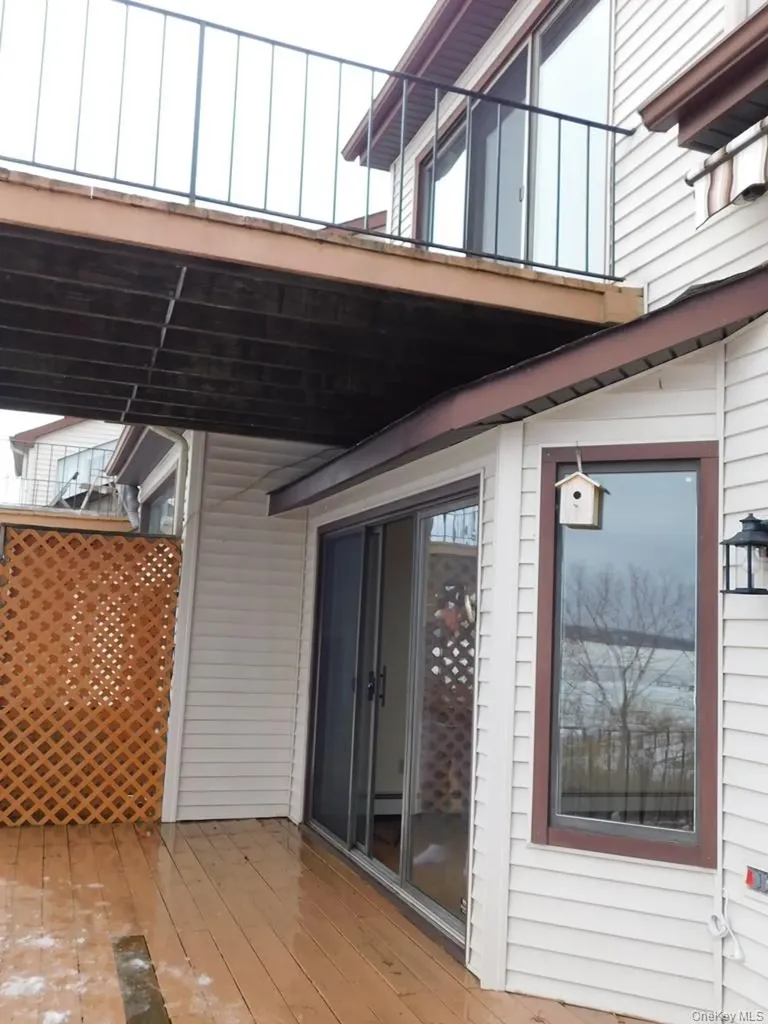 729 Hewitt Lane New Windsor NY 12553