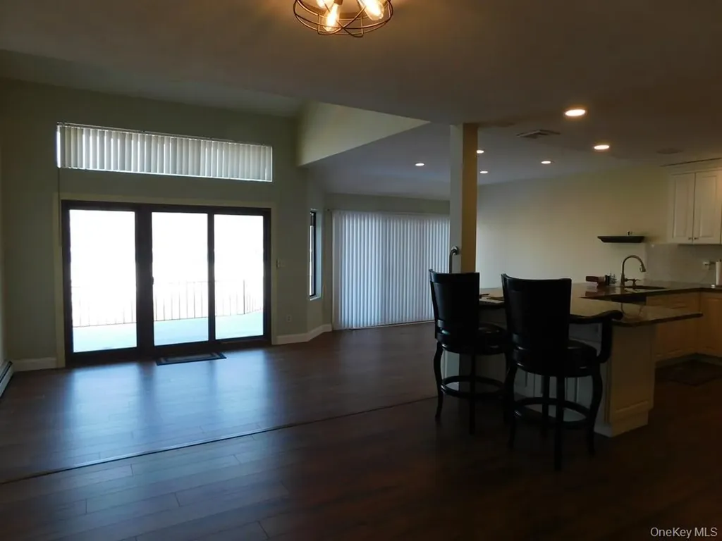 729 Hewitt Lane New Windsor NY 12553