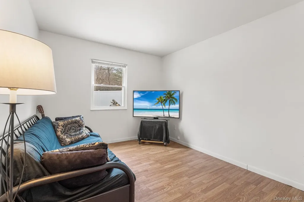 9 Hill View Road New Windsor NY 12553