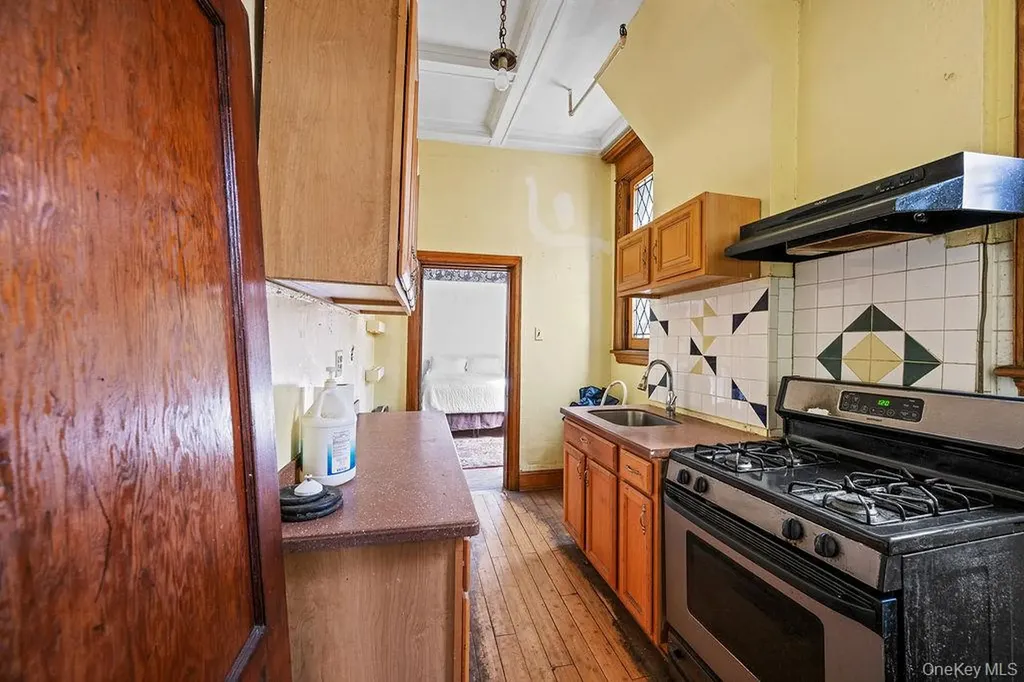 897 Park Place Brooklyn NY 11216