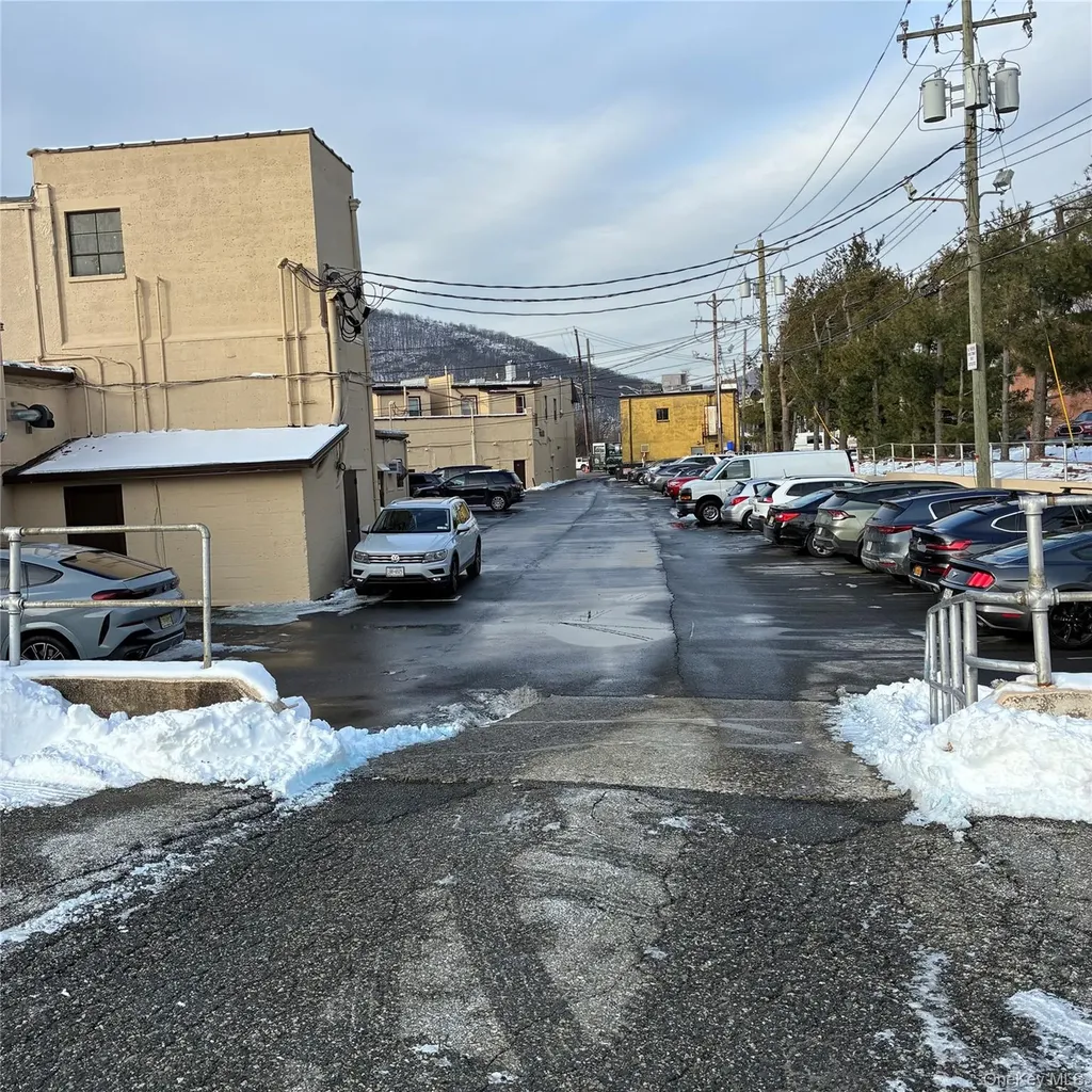 24 Lafayette Avenue Suffern NY 10901