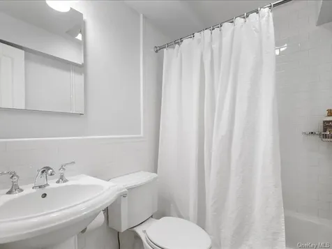 79 Greenacres Avenue Scarsdale NY 10583
