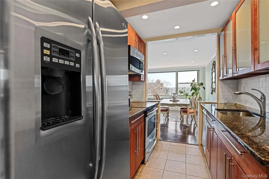 12 Old Mamaroneck Road White Plains NY 10605