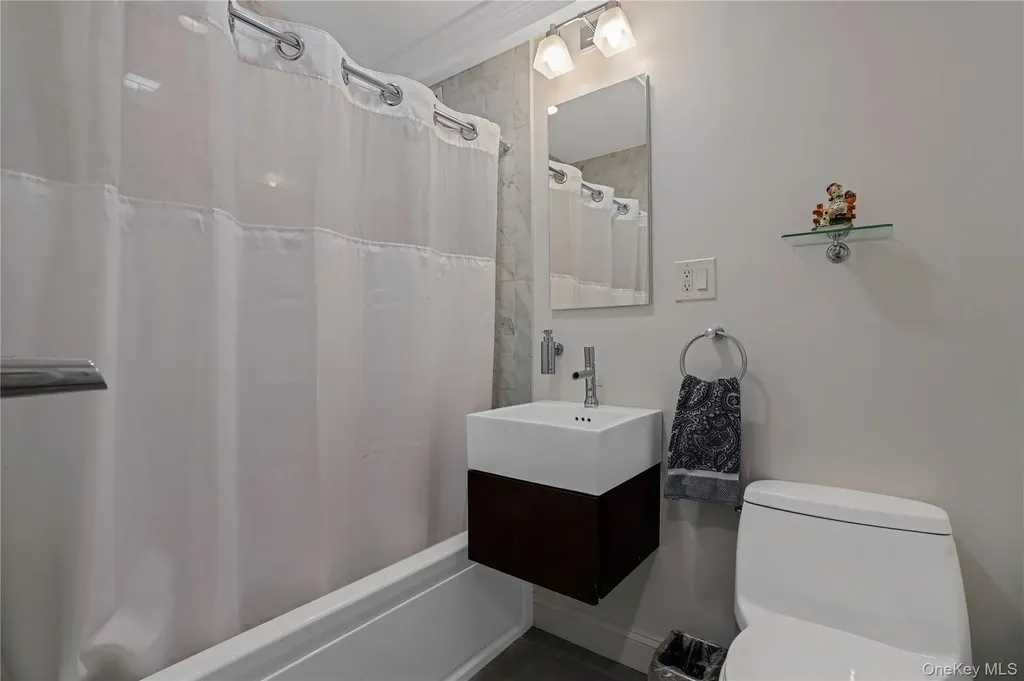 12 Old Mamaroneck Road White Plains NY 10605