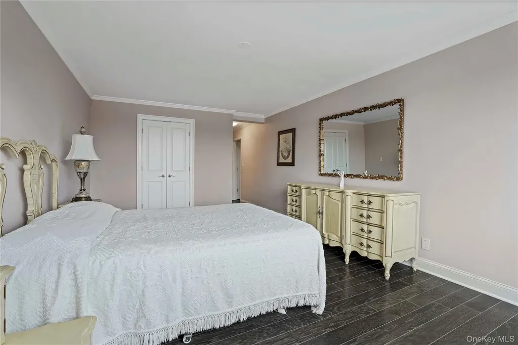 12 Old Mamaroneck Road White Plains NY 10605