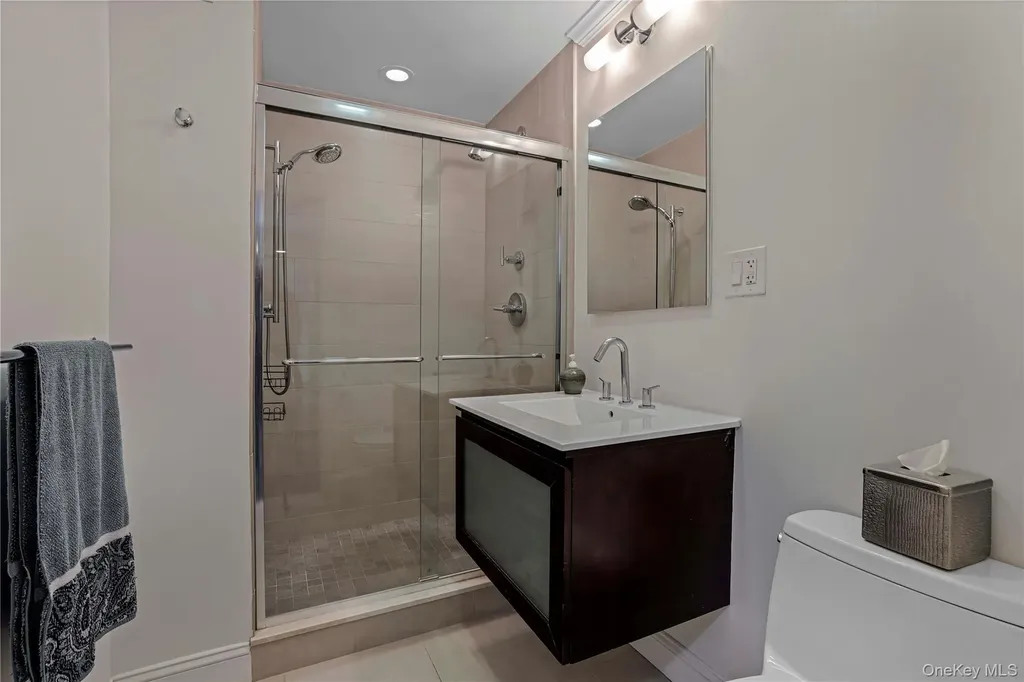 12 Old Mamaroneck Road White Plains NY 10605
