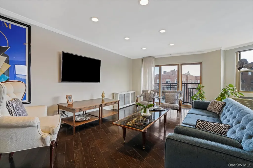 12 Old Mamaroneck Road White Plains NY 10605