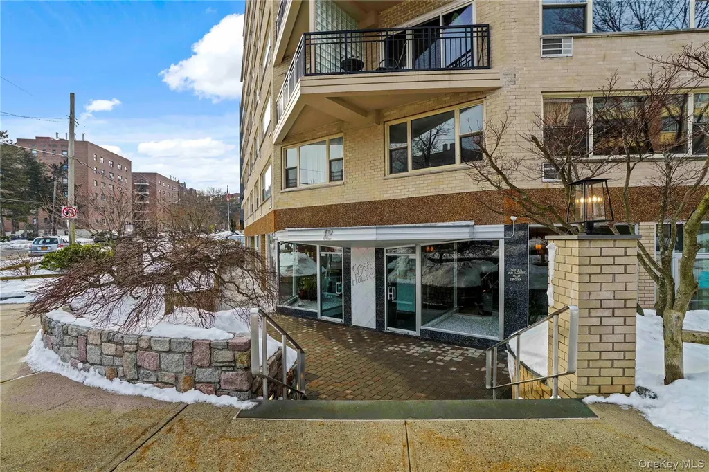 12 Old Mamaroneck Road White Plains NY 10605