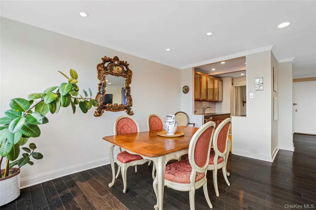 12 Old Mamaroneck Road White Plains NY 10605