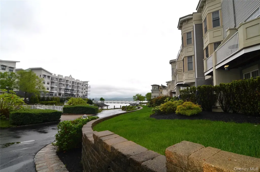 1308 Round Pointe Drive Haverstraw NY 10927