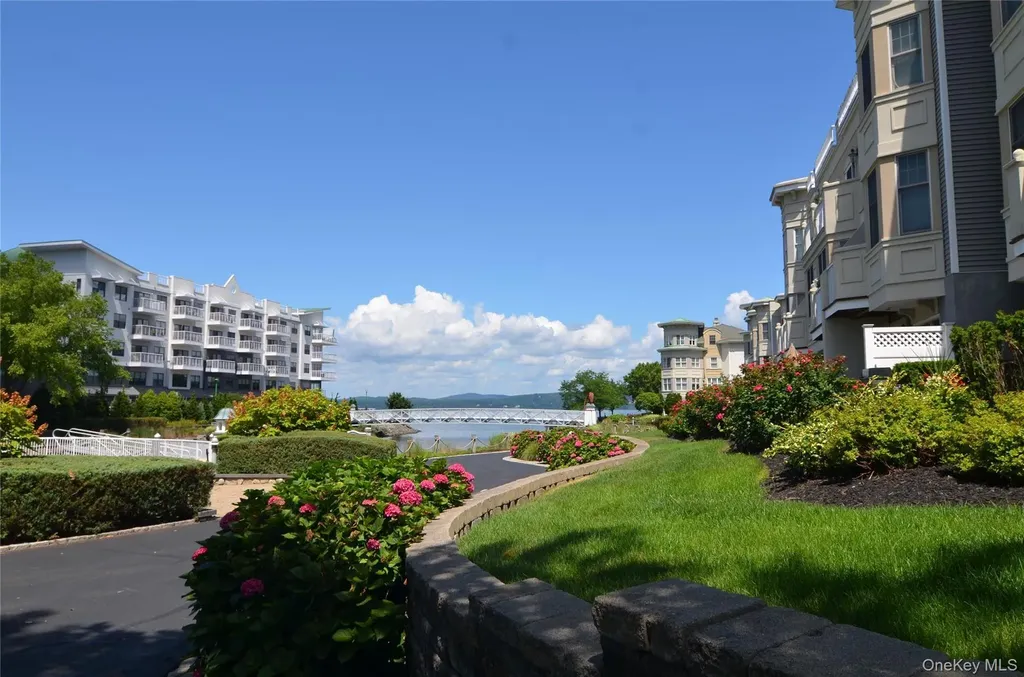 1308 Round Pointe Drive Haverstraw NY 10927