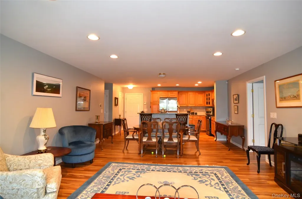 1308 Round Pointe Drive Haverstraw NY 10927