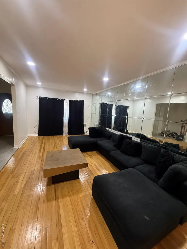 218 E 88th Street Brooklyn NY 11236