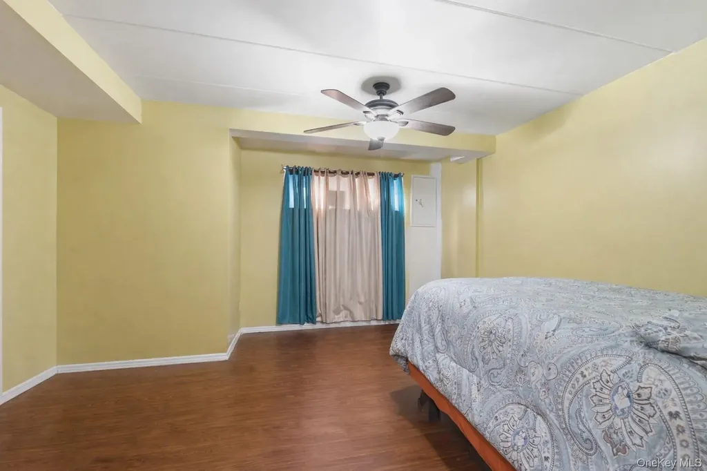 863 Home Street Bronx NY 10459