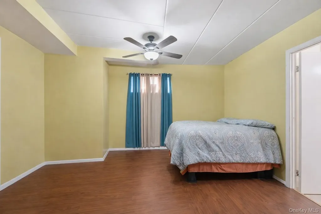 863 Home Street Bronx NY 10459