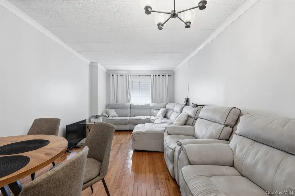 863 Home Street Bronx NY 10459